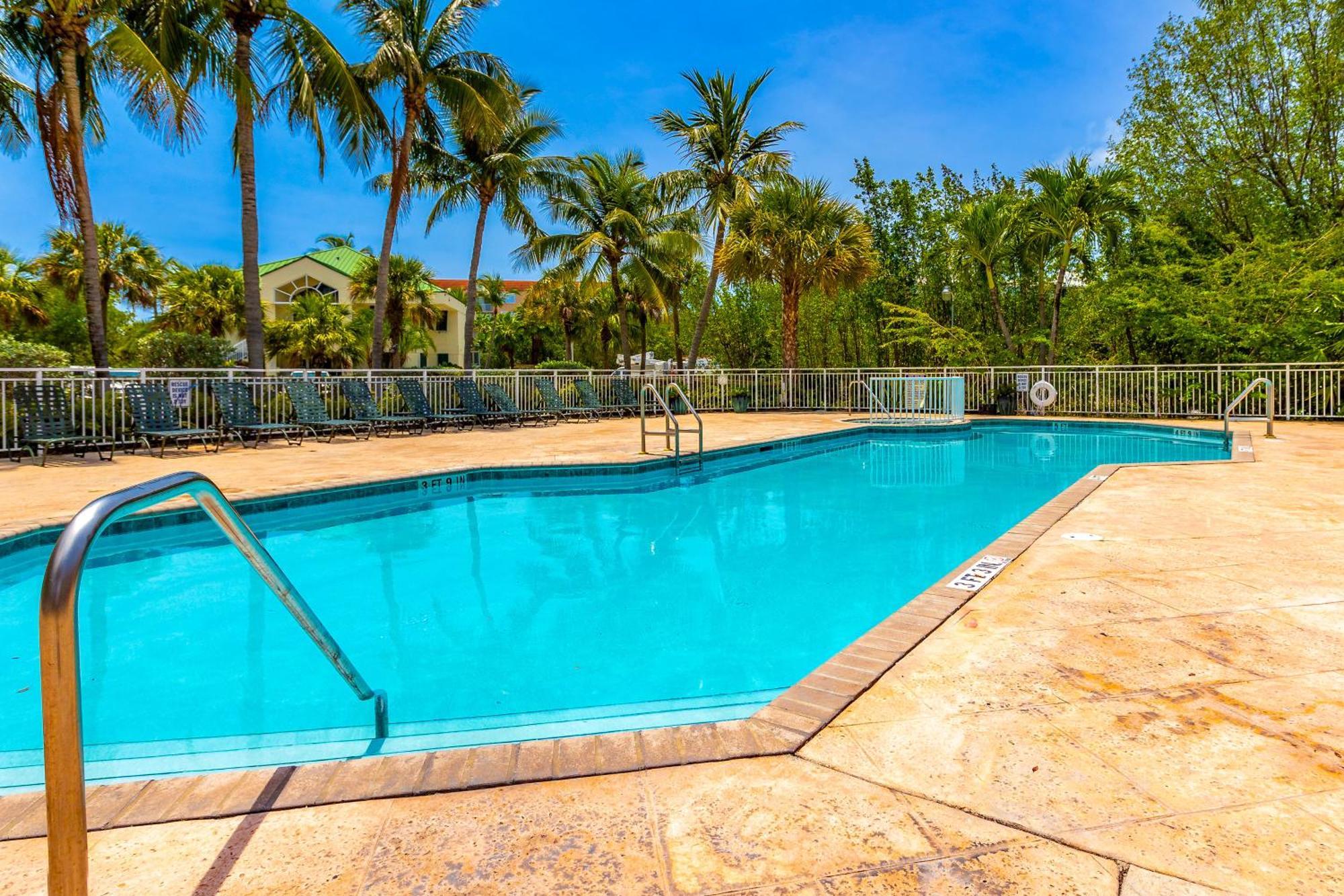 Sunrise Suites Jamaica Suite #102 Key West Pokoj fotografie